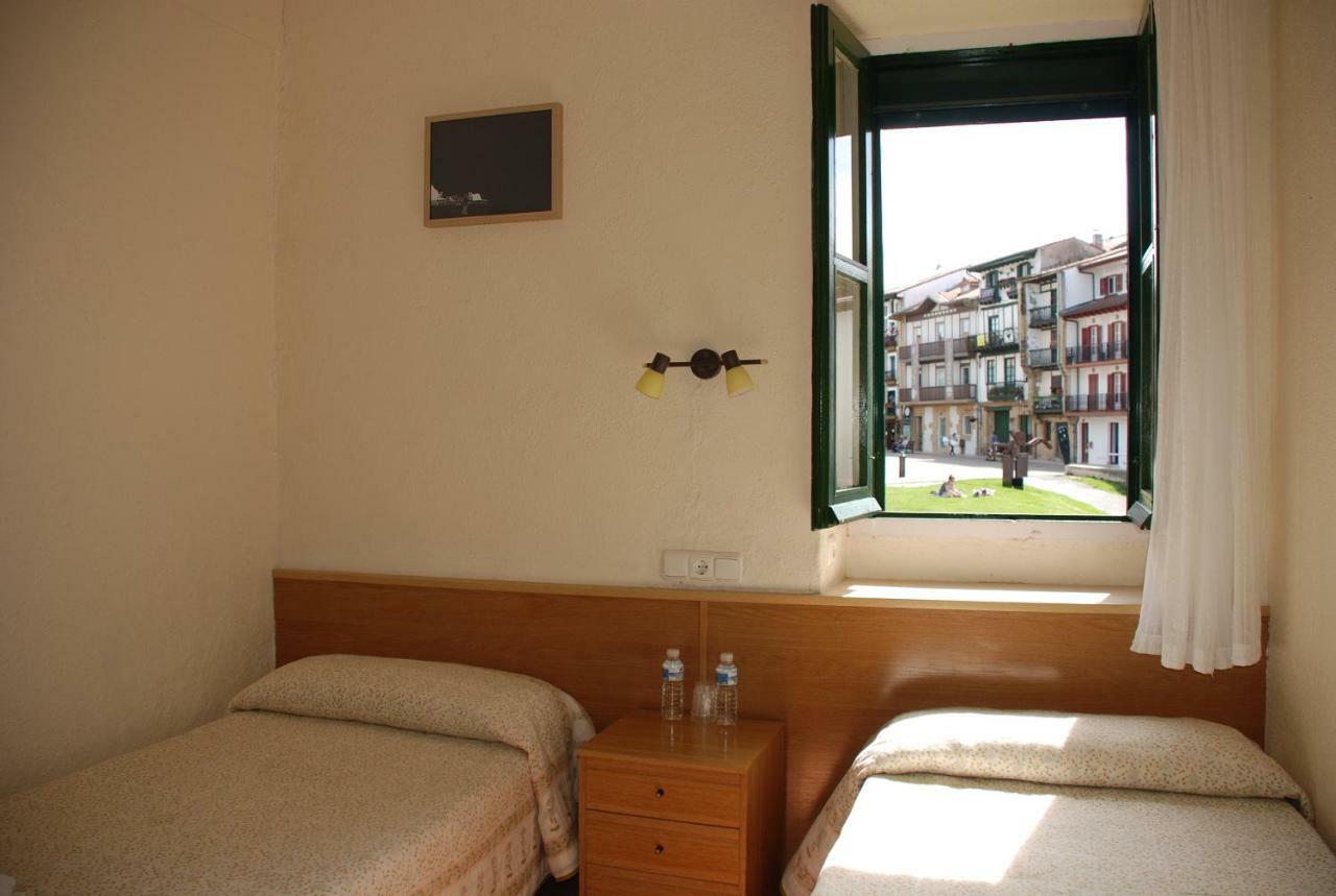 Hostal Zaragoza Хондарибия Екстериор снимка